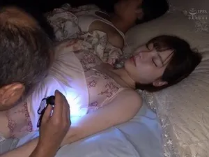 Chú chó hoá thành cô gái xinh đẹp báo ơn chàng trai giúp đỡ