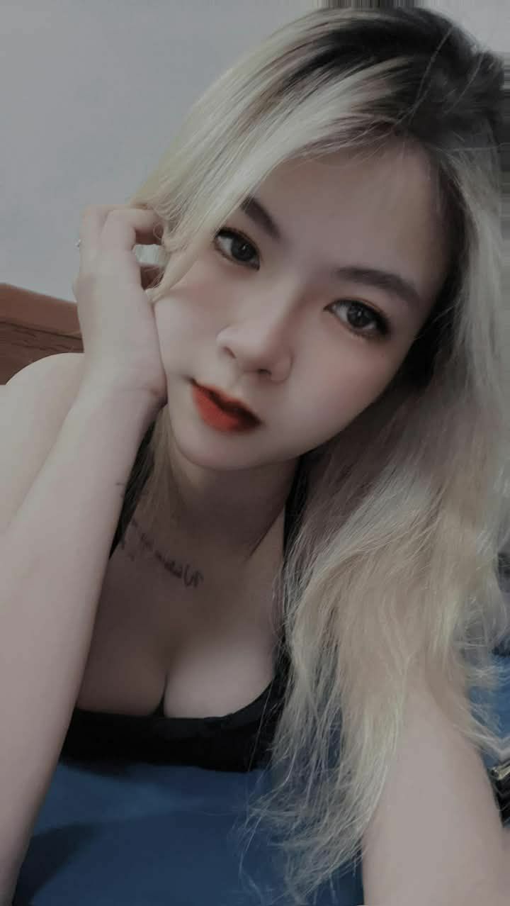 Anh trai số hưởng ngày nào cùng được em gái tắm cho